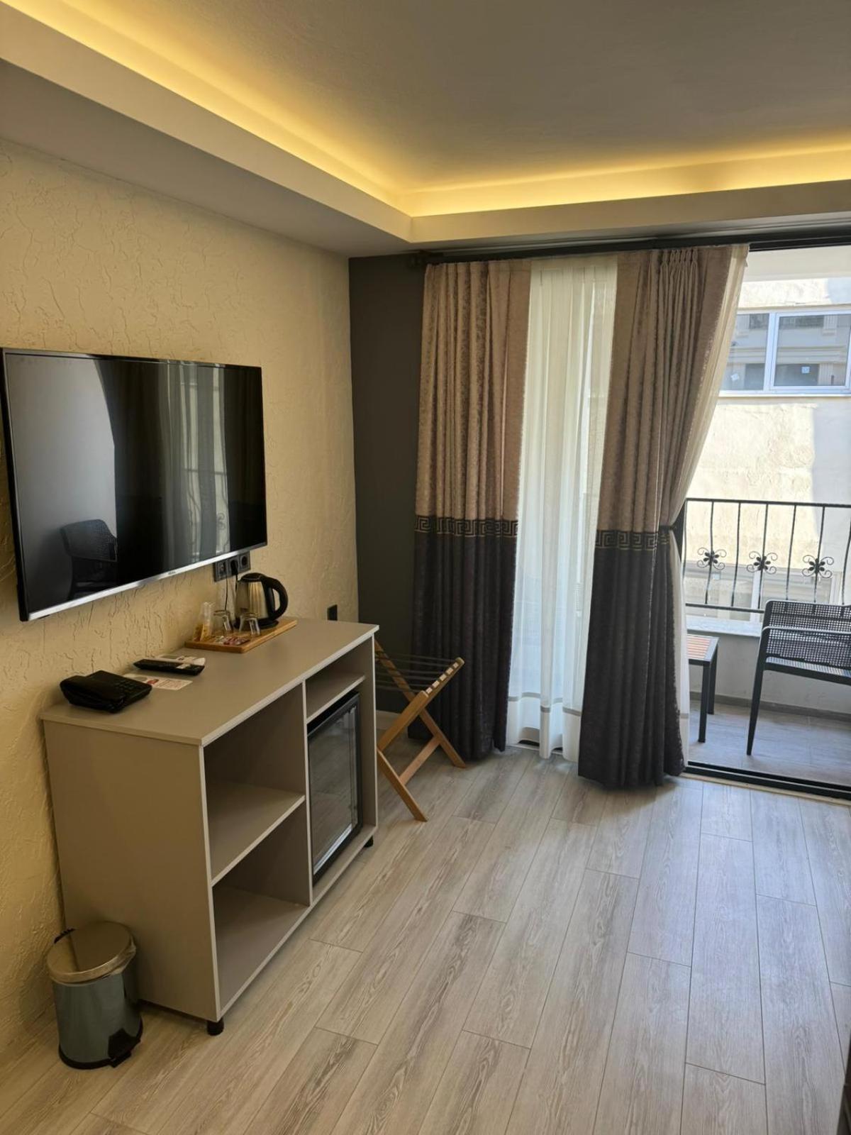 Rubby Hotel Kadikoey อิสตันบูล ภายนอก รูปภาพ